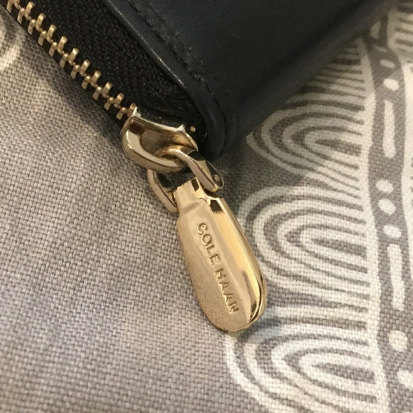 Cole Haan Leather Wallet - Picture 6 of 6